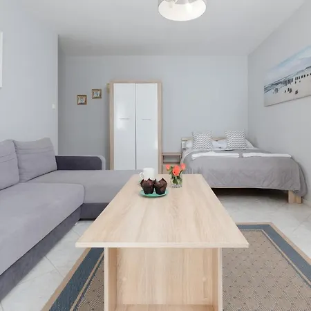 Apartment By The Port Of By Renters Kolberg